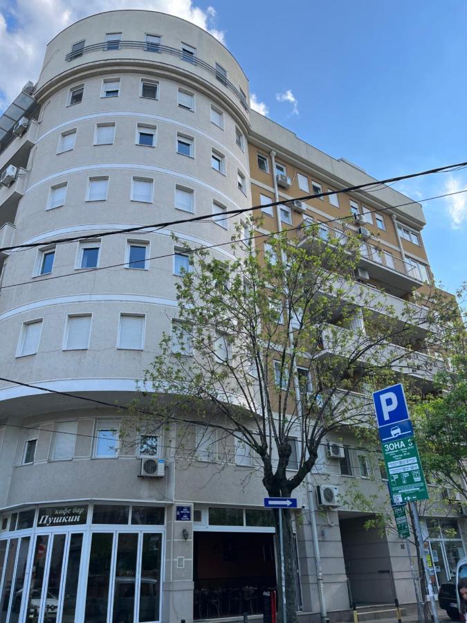 Apartment Ana - City Center Belgrade Exterior photo