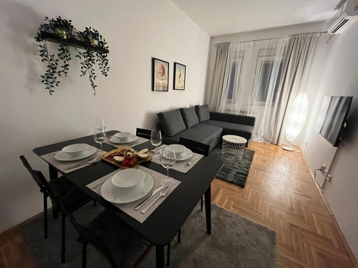 Apartment Ana - City Center Belgrade Exterior photo
